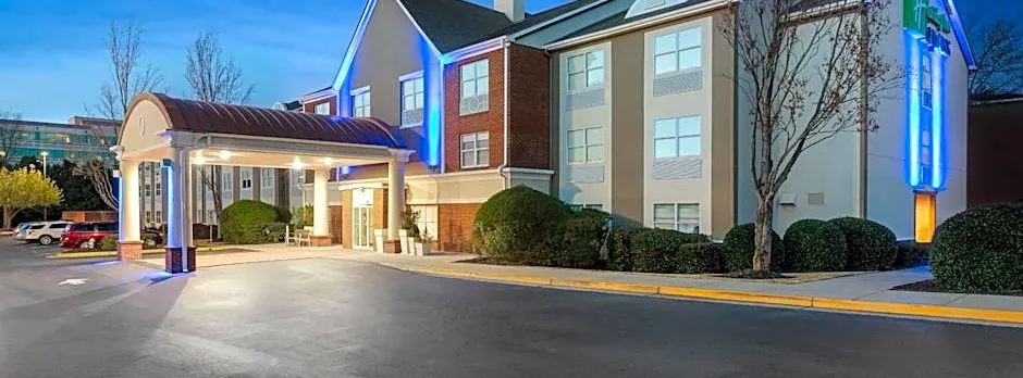 Holiday Inn Express Alpharetta - Roswell By IHG