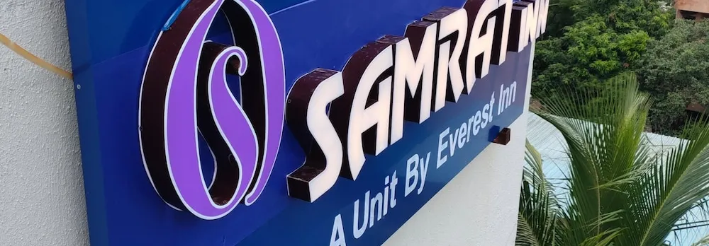 Super Townhouse Amanora Park Town Formerly Samrat Inn