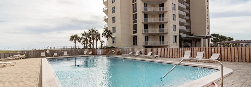 Navarre Towers 104