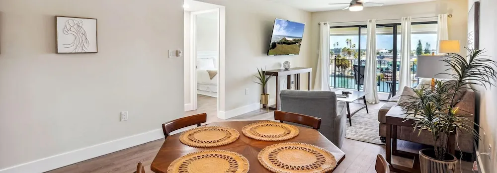 Land's End 4-404 Bay Front - Premier