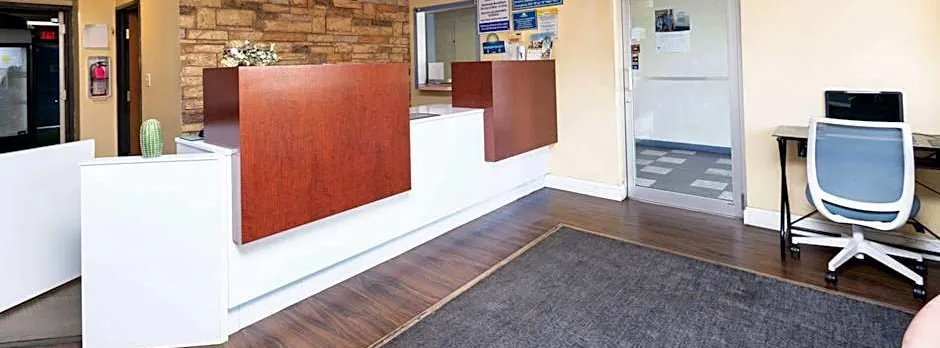 Days Inn by Wyndham Dayton Huber Heights Northeast