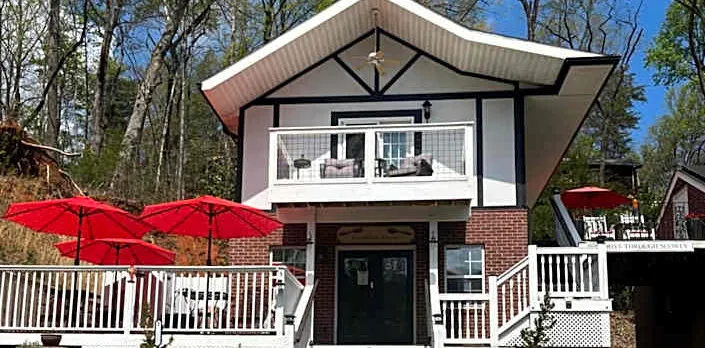 Grafton Lodge