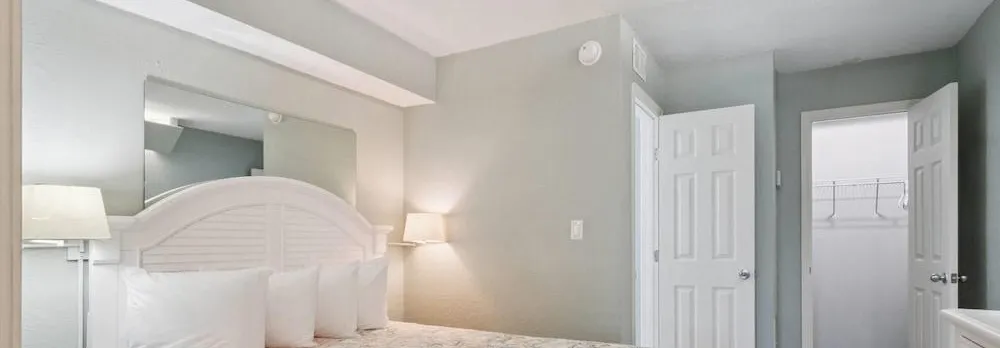 Howard Johnson by Wyndham Oceanfront Daytona Beach