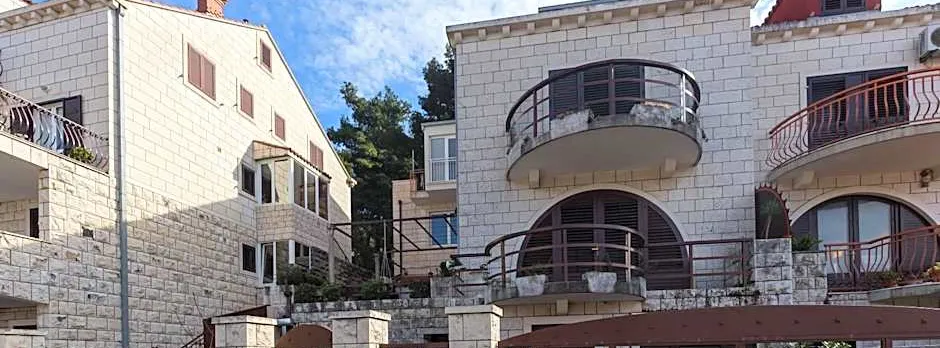 Big Terrace Apartment