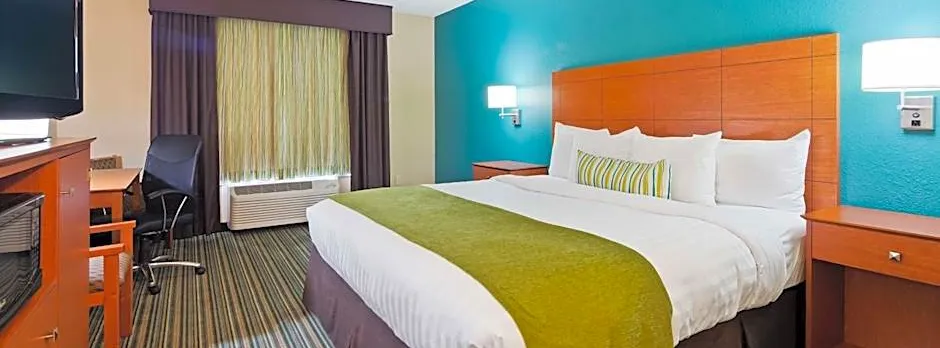 Best Western Plus Menomonie Inn & Suites