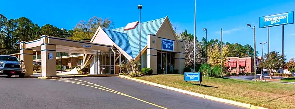 Super 8 by Wyndham Macon GA