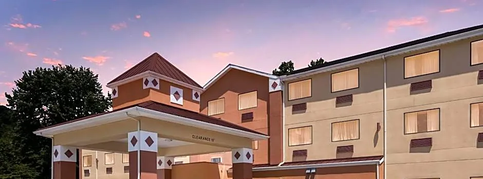 Best Western Logan Inn