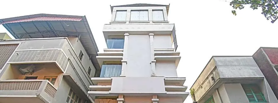 Collection O Avenue Regency Near Kalighat Kali Temple