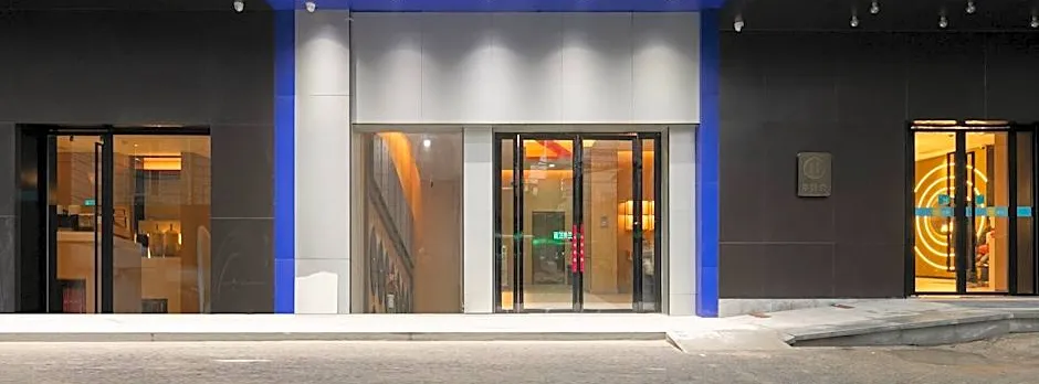 7Days Hotel Wuhan Asia Trade Guangzhou Military Region General Hospital Metro Station