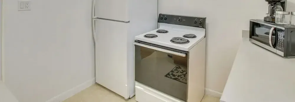 1 Block to Town! Convenient Logan Apartment