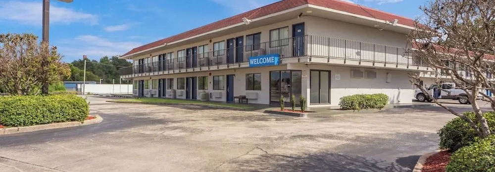 Motel 9 Meridian