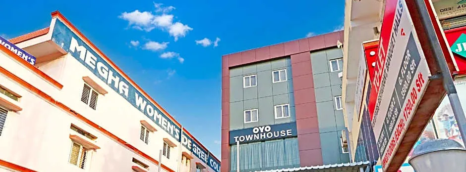Townhouse La Vista Inn Grand Hotel