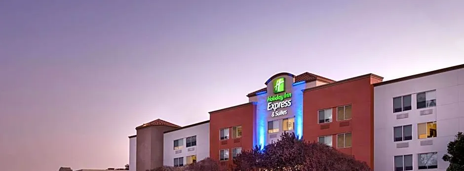 Holiday Inn Express Hotel & Suites Belmont By IHG