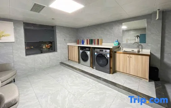 ZMAX HOTELS（Guangzhou Zhujiang New Town Wuyangcun Metro Station Branch hotel ）