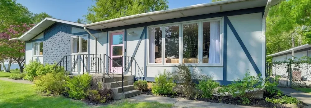 Home Rental on Detroit Lake: Dock, Game Room!