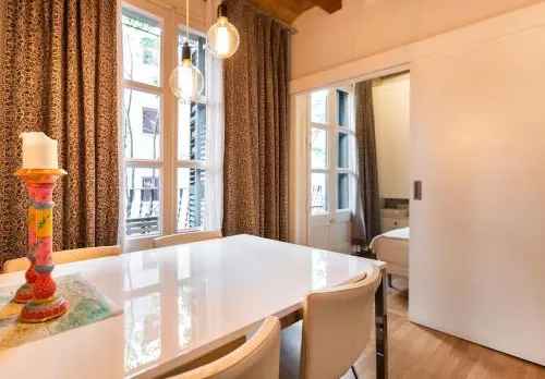 Blasco de Garay: acogedor apartamento en el corazón de Poble-sec