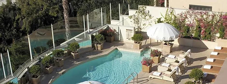 Sunset Tower Hotel
