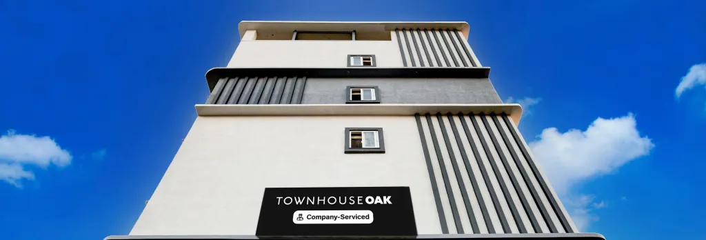 Super Townhouse Oak L B Nagar Metro Station