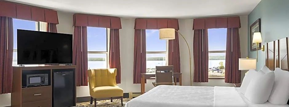Hotel Chequamegon, BW Signature Collection