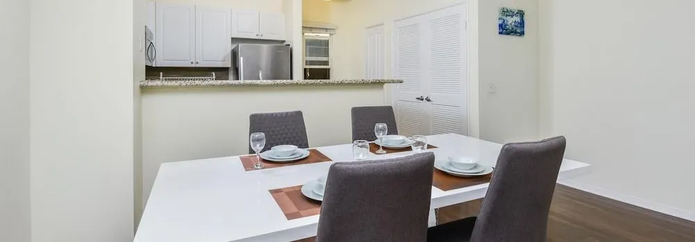 Pelicanstay in Downtown San Diego