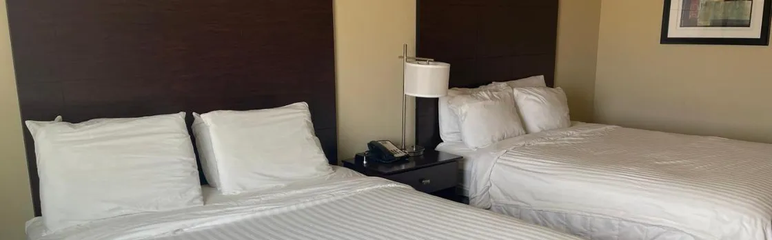 Amerivu Inn & Suites Crookston