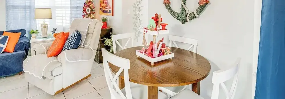 Port Charlotte Paradise w/ Private Outdoor Oasis!