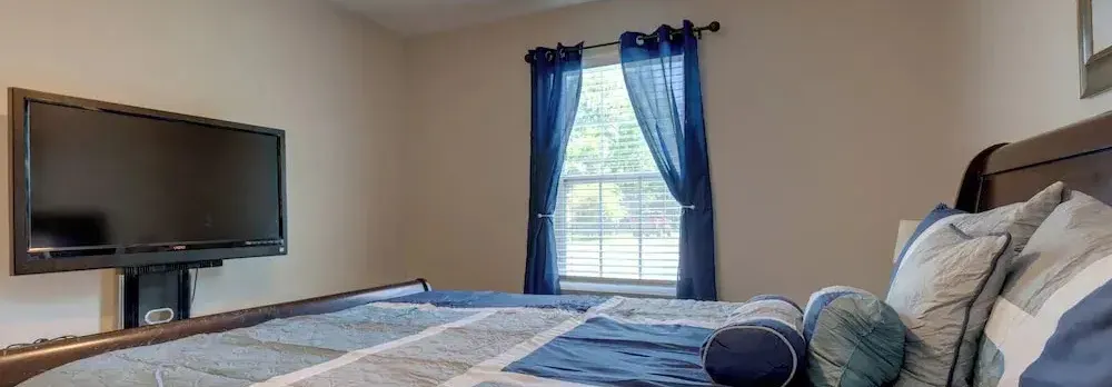 Dog-friendly Pensacola Duplex ~ 7 Mi to Downtown