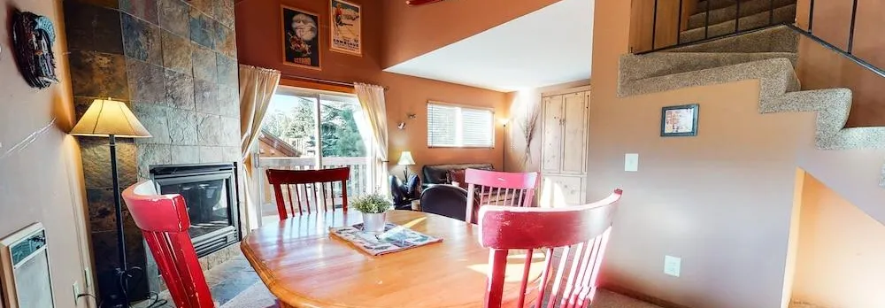 Mammoth View Villas