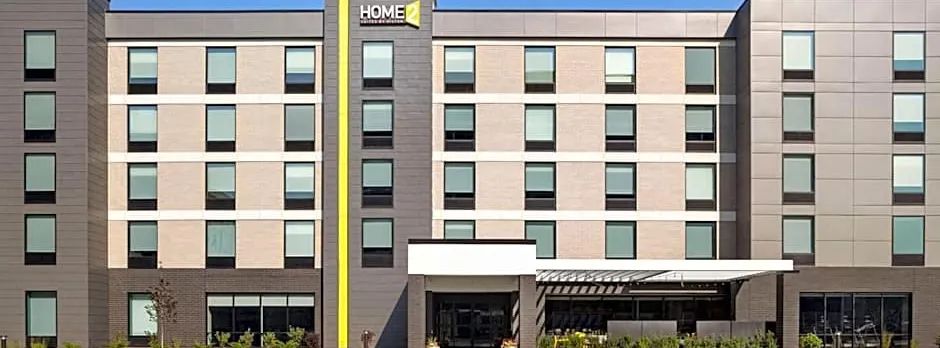Home2 Suites By Hilton Milwaukee West
