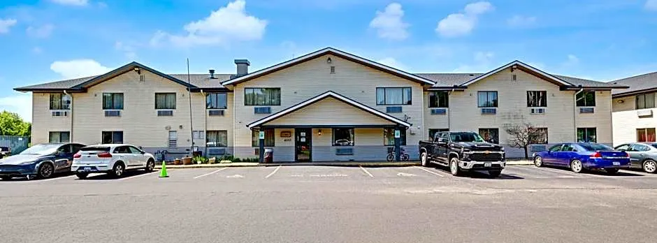 Coldwater Inn & Suites near I 69
