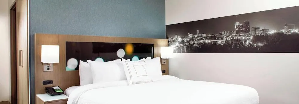 Courtyard by Marriott Akron Downtown
