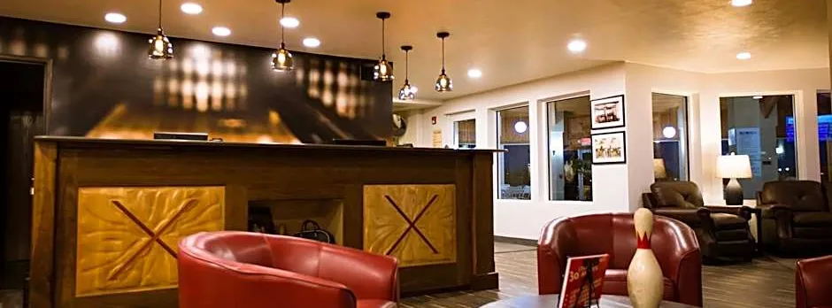 Ten Pin Inn & Suites