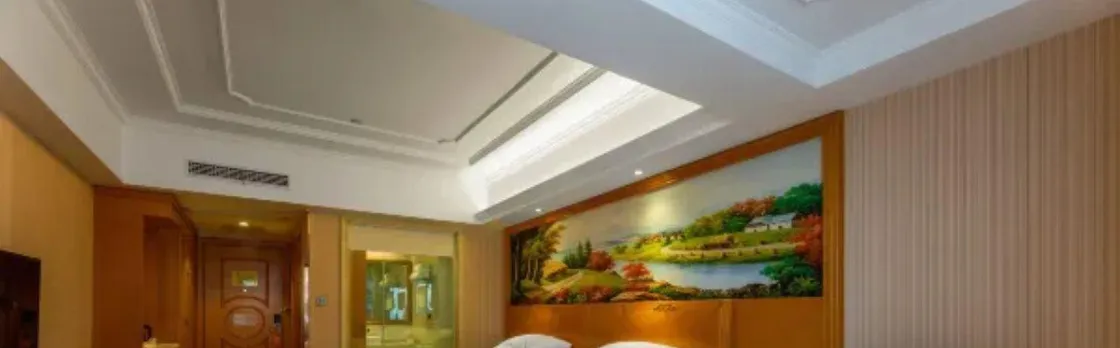 Vienna Hotel (Wuhan Hankou North Avenue Sijimei Agricultural Trade City Store)