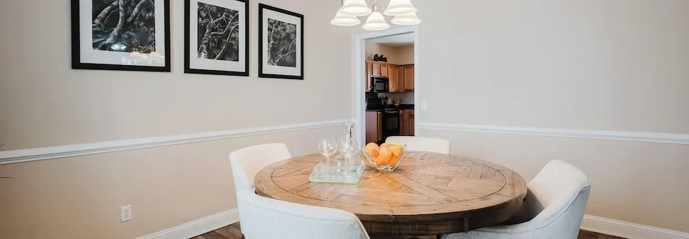 Dogs Welcome! Adorable 3-bedroom Coastal Home in Historic Old Town Bluffton