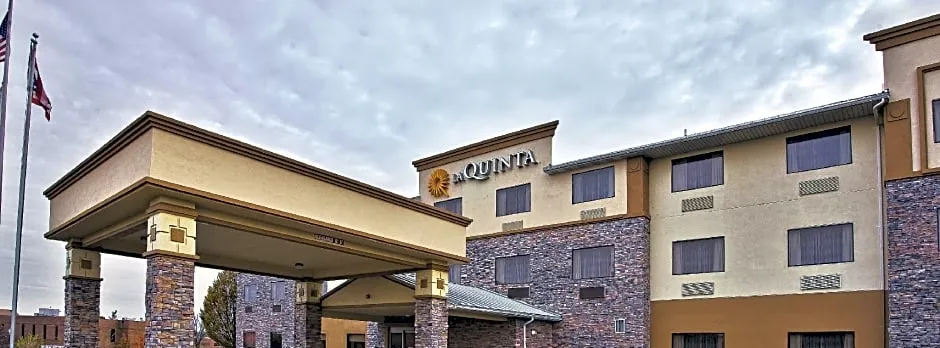 La Quinta Inn & Suites by Wyndham Fairborn Wright-Patterson