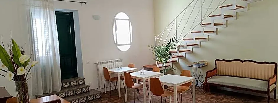 Demetra Rooms