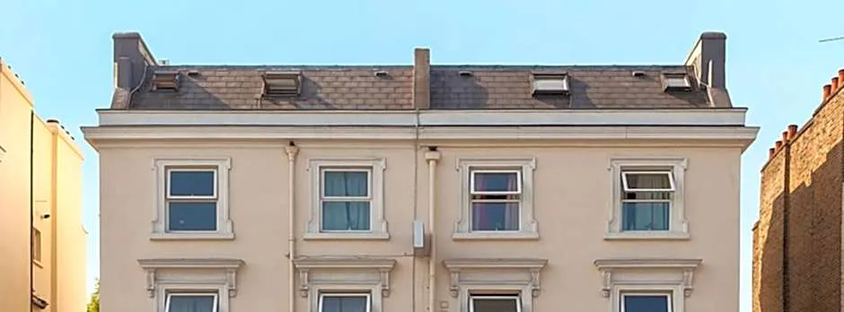Hotel 261