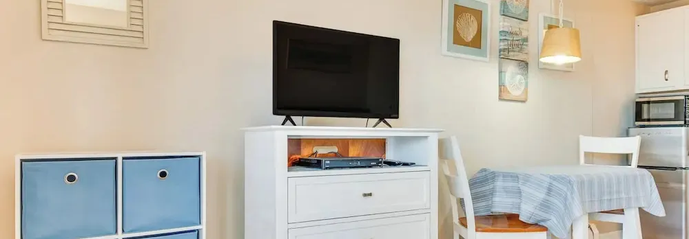 Old Orchard Beach Condo: Steps From the Beach!