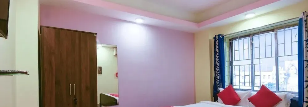 Pinnacle Auberge by OYO Rooms