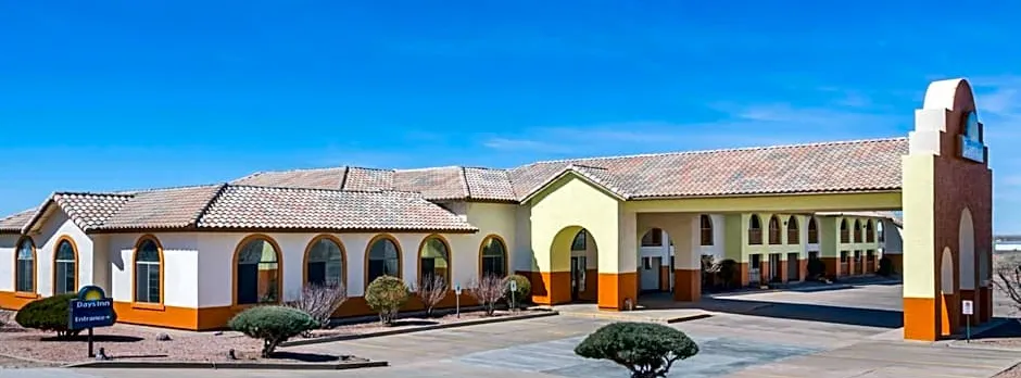 Days Inn by Wyndham Holbrook