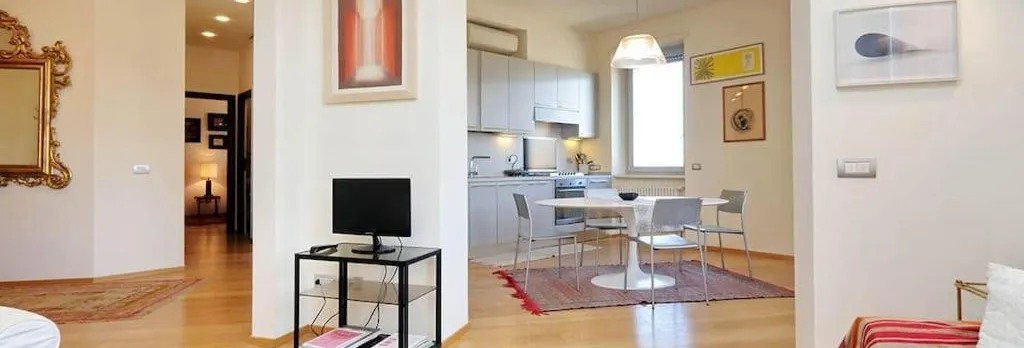 Saint Peter's Bright Apartment | Romeloft