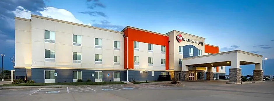 Best Western Plus Pratt