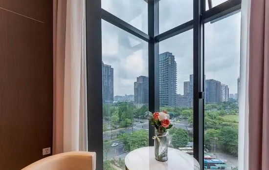 Chaoshang Apartment (Longhu Binjiang Tianjie)