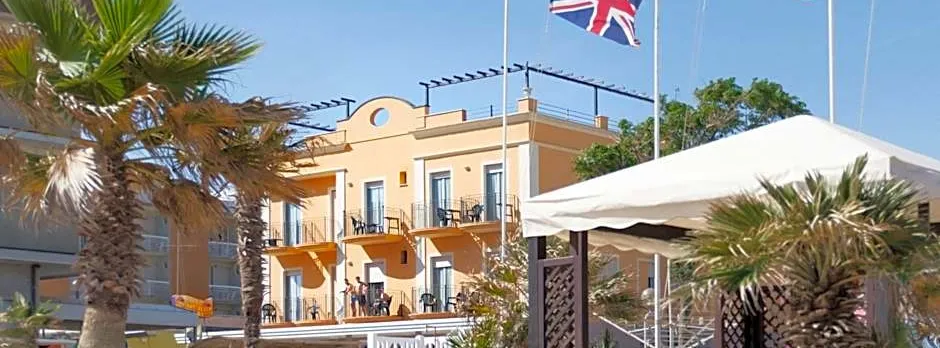Hotel Holiday Beach