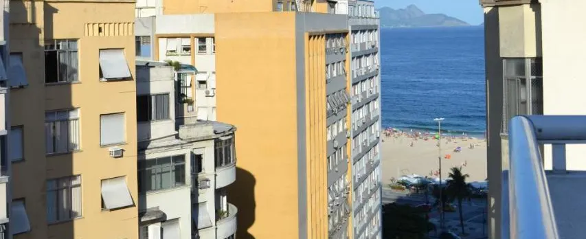 Roxy Apartments
