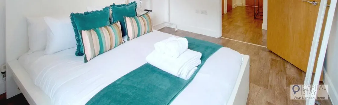 Two Bed Serviced Apartment by London Docklands