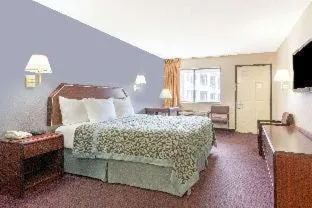 Days Inn by Wyndham Ruidoso Downs
