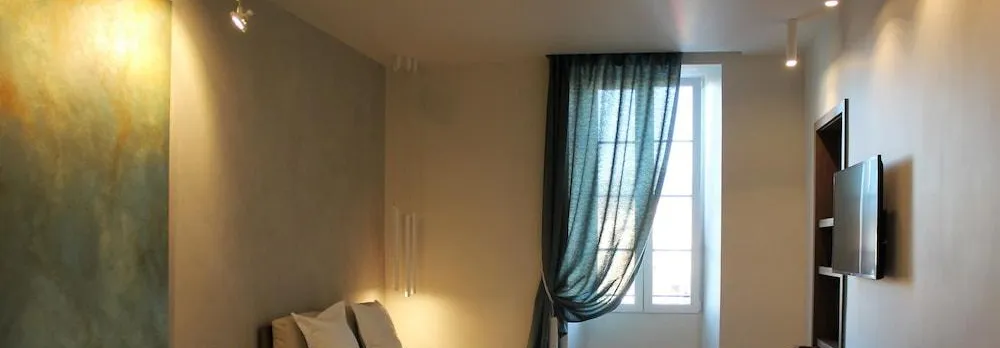 Les Suites Massena