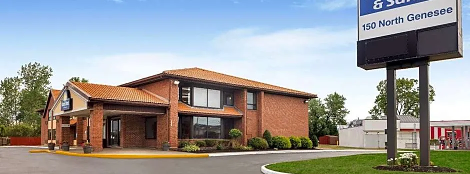 Days Inn by Wyndham Utica