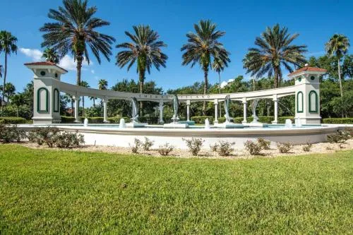 Mickeys Maingate Mansion
